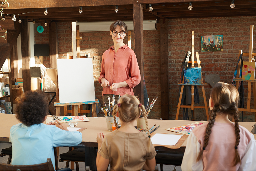 Curso de Extensão em Metodologia Do Ensino De Arte: Aprofundamento Teórico e Prático
