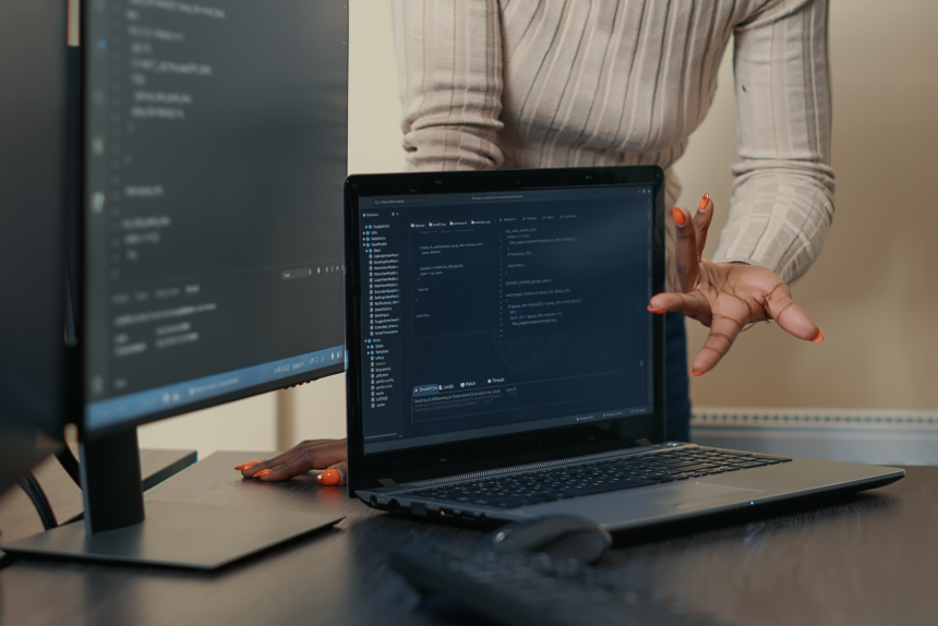 Curso de Extensão em Desenvolvimento De Solucoes Com Python: Aprofundamento Teórico e Prático
