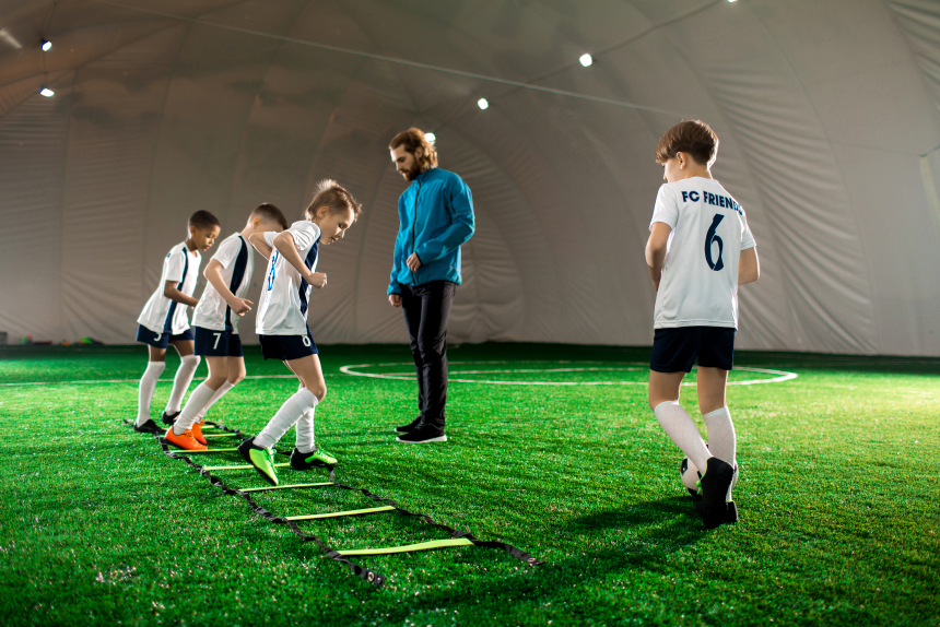 Curso de Extensão em Metodologia Do Ensino De Futebol E Futsal: Aprofundamento Teórico e Prático