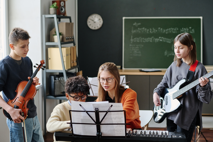 Curso de Extensão em Musica Da Educacao Basica: Aprofundamento Teórico e Prático