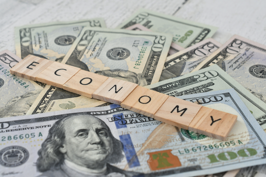 Curso de Extensão em Historia Economica Geral: Aprofundamento Teórico e Prático