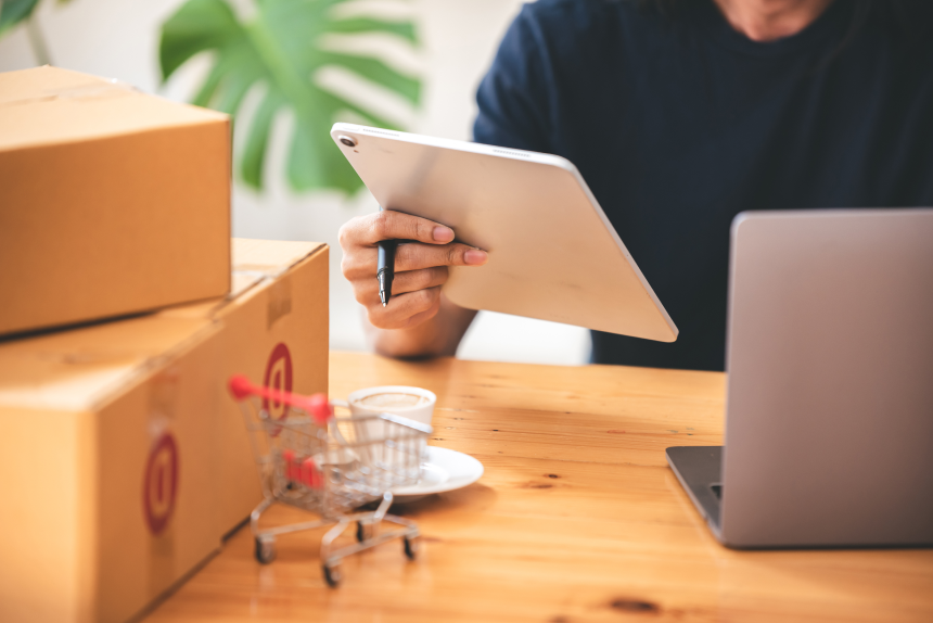 Curso de Extensão em Logistica No E Commerce: Aprofundamento Teórico e Prático