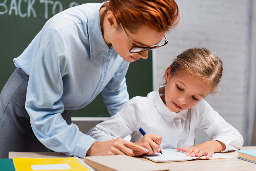 Curso de Extensão em Teoria E Pratica Da Inspecao Escolar: Aprofundamento Teórico e Prático