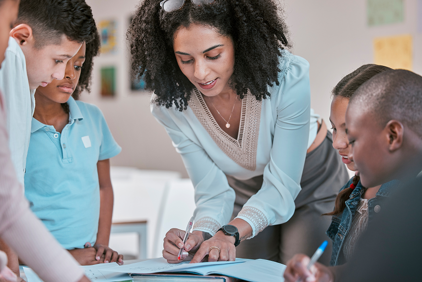 Curso de Extensão em Atendimento Educacional Especializado: Aprofundamento Teórico e Prático